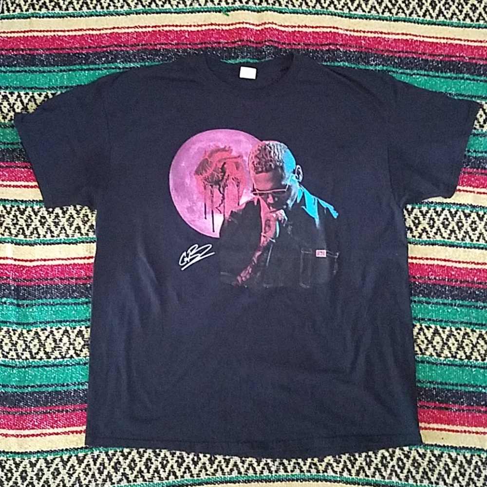 Chris Brown heartbreak on a full Moon tour t-shirt